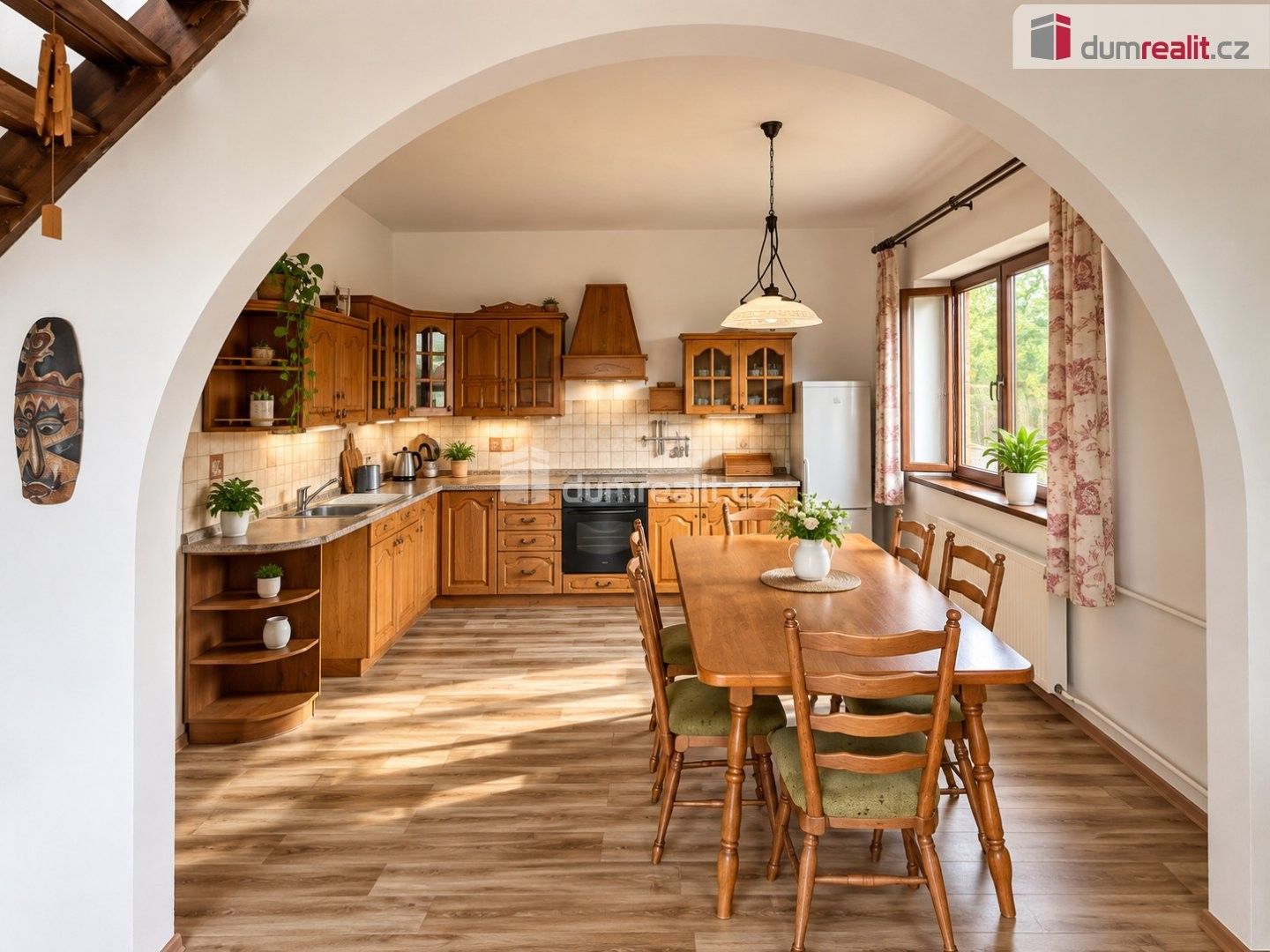 Casa, 90 m², terreno 700 m²