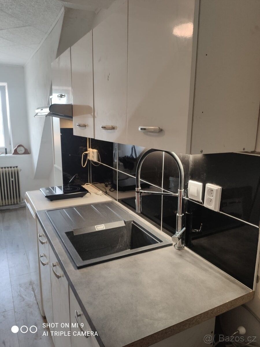 Byty, Karlovy Vary, 360 01