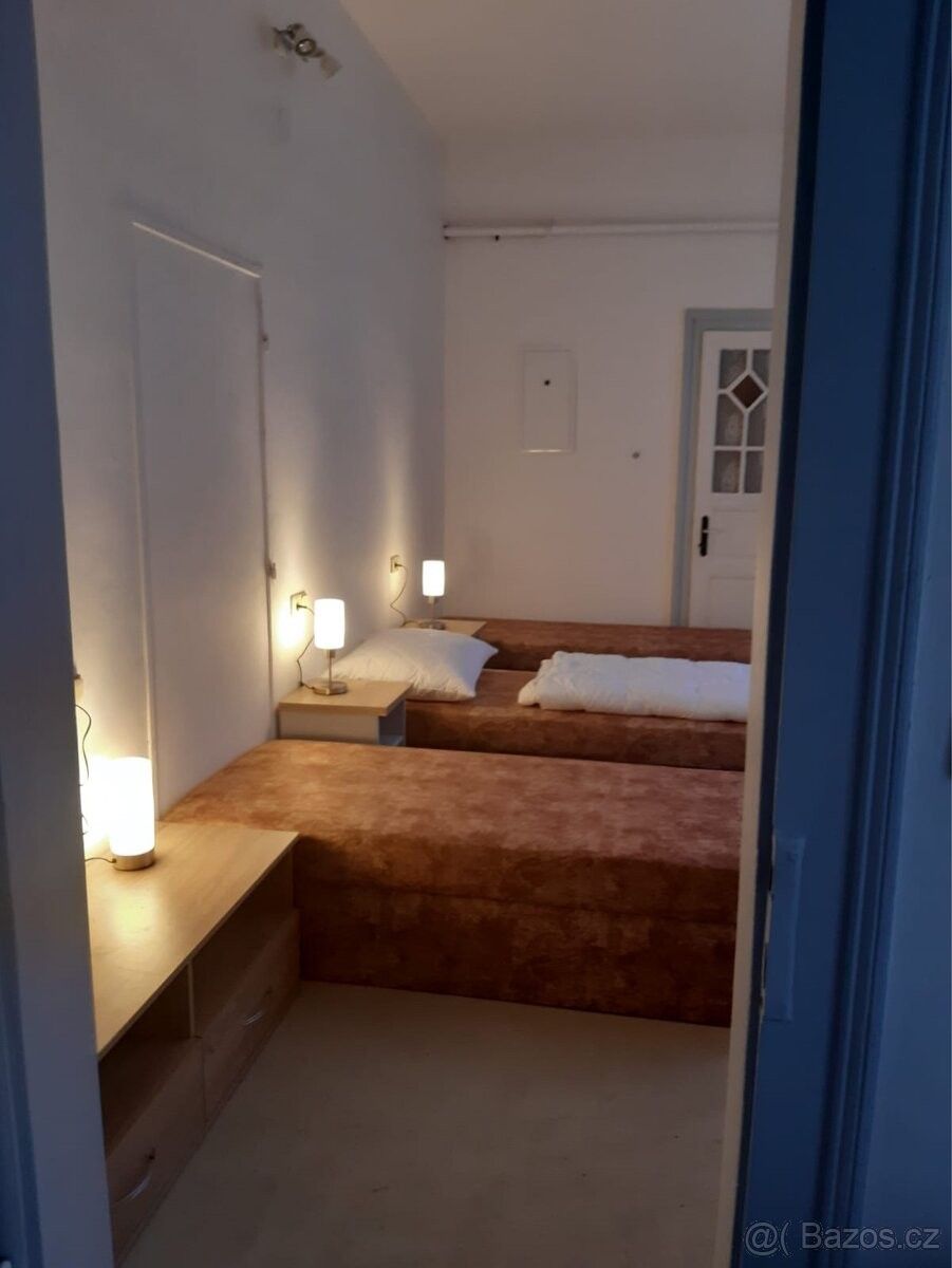 Byty, Dolní Roveň, 533 71