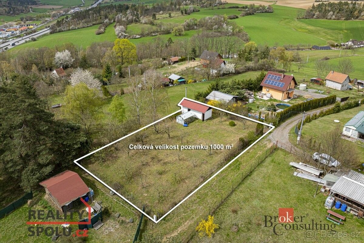 Zahrady, Velké Meziříčí, 594 01, 1 000 m²