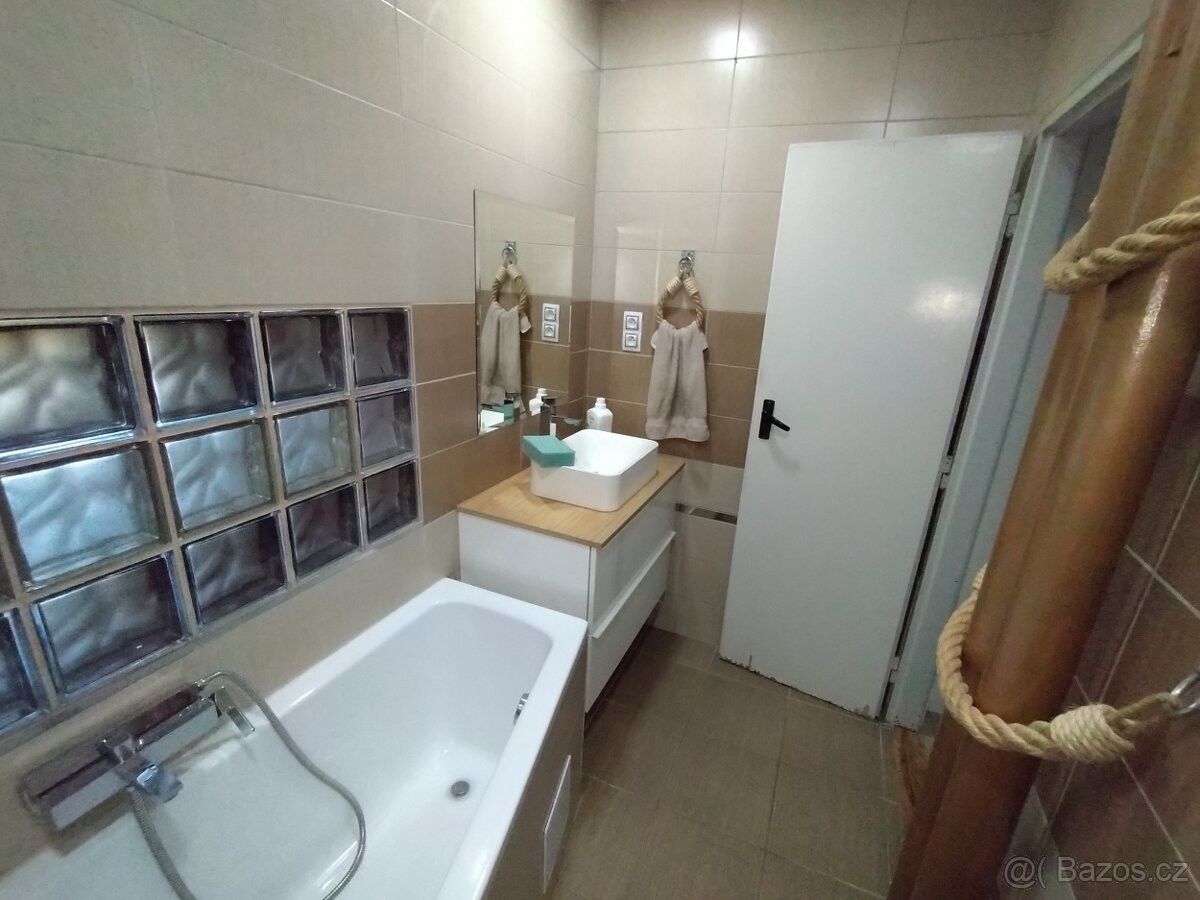 Pronájem byt - Teplice, 415 01