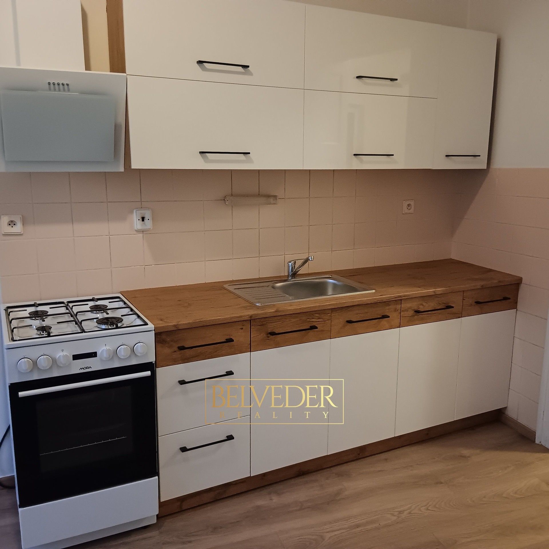 1+1, U Hadích lázní, Teplice, 44 m²