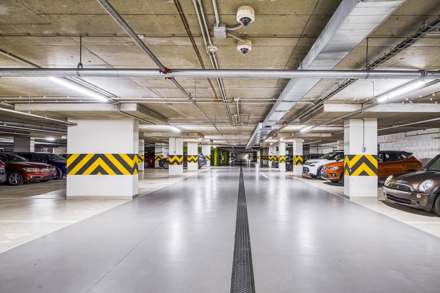 Garáže, Počernická, Praha - Malešice, 12 m² - 2