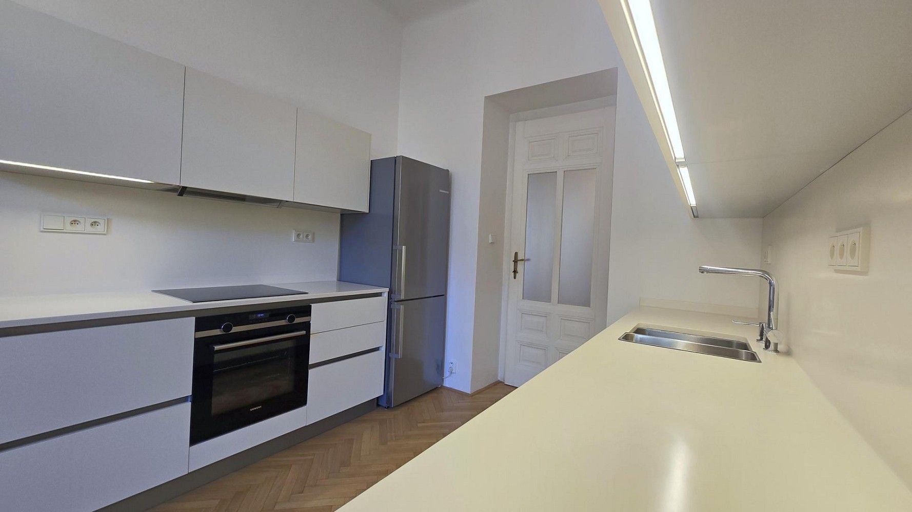 3+1, U staré školy, Praha 1 - Staré Město, 120 m² - 1