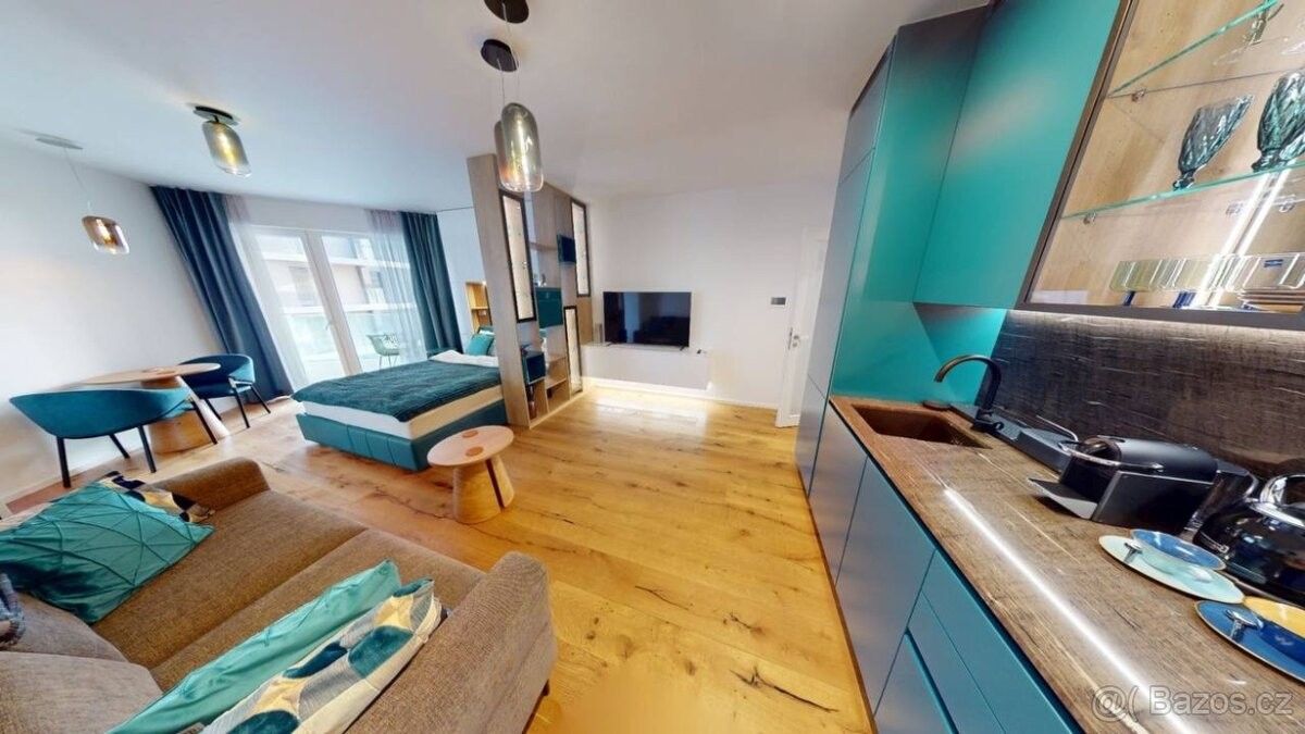 Pronájem byt - Praha, 100 00