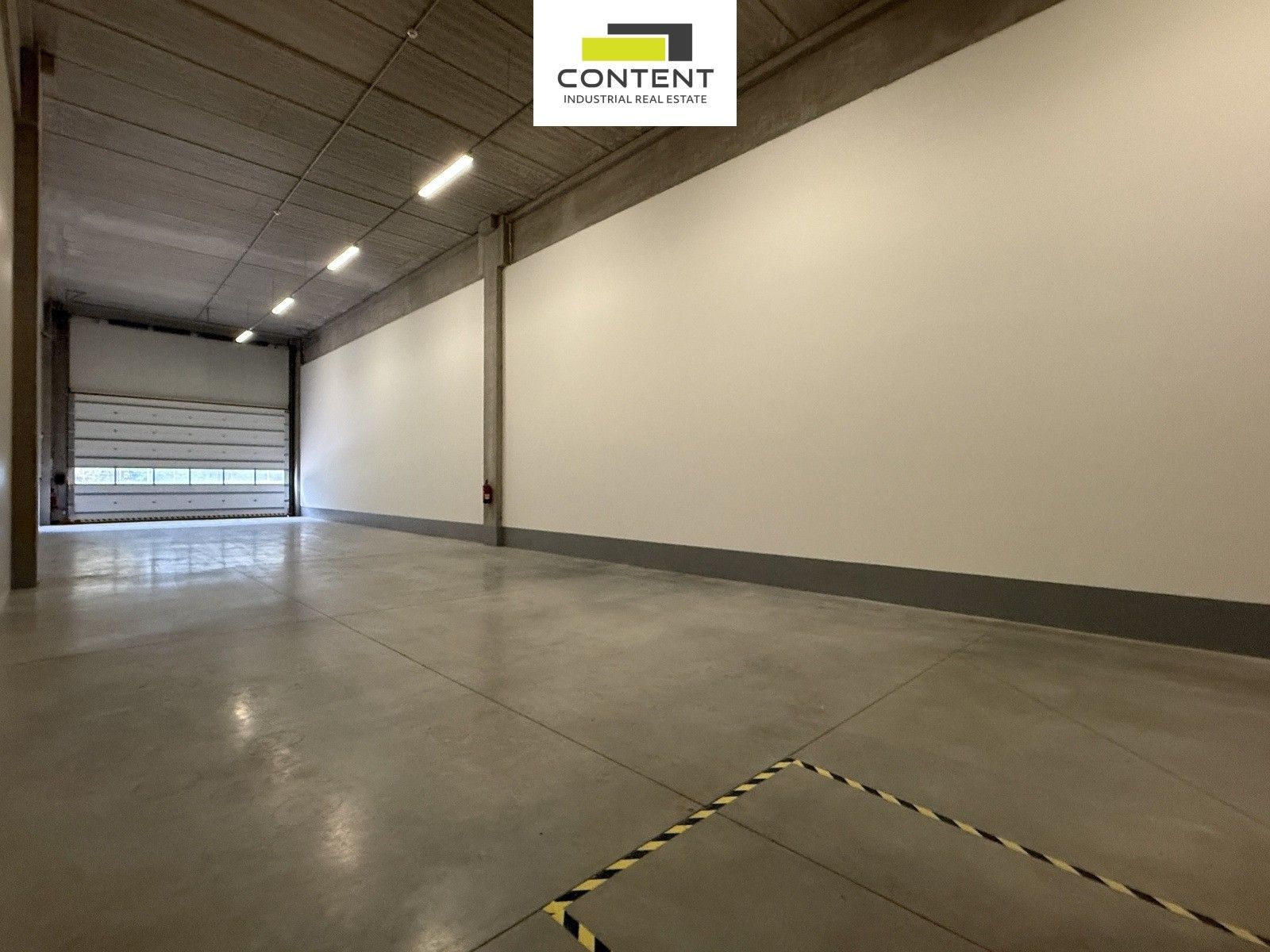 Pronájem výrobní prostory - K Bílému vrchu, Praha, 1 591 m²