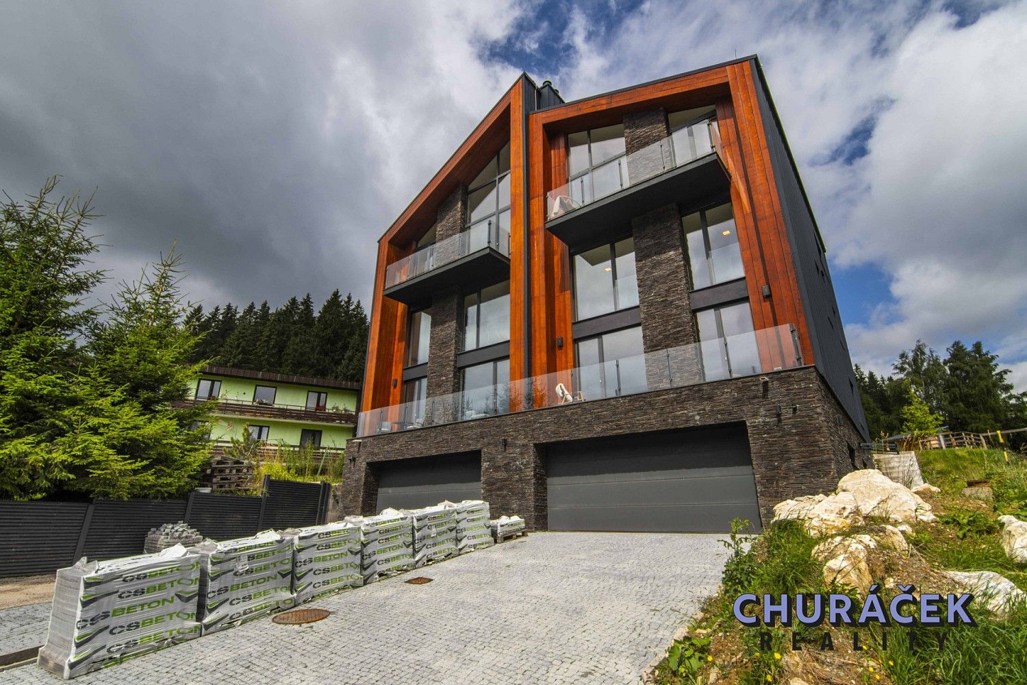 Rodinné domy, Pec pod Sněžkou, okres Trutnov, 303 m² - 1
