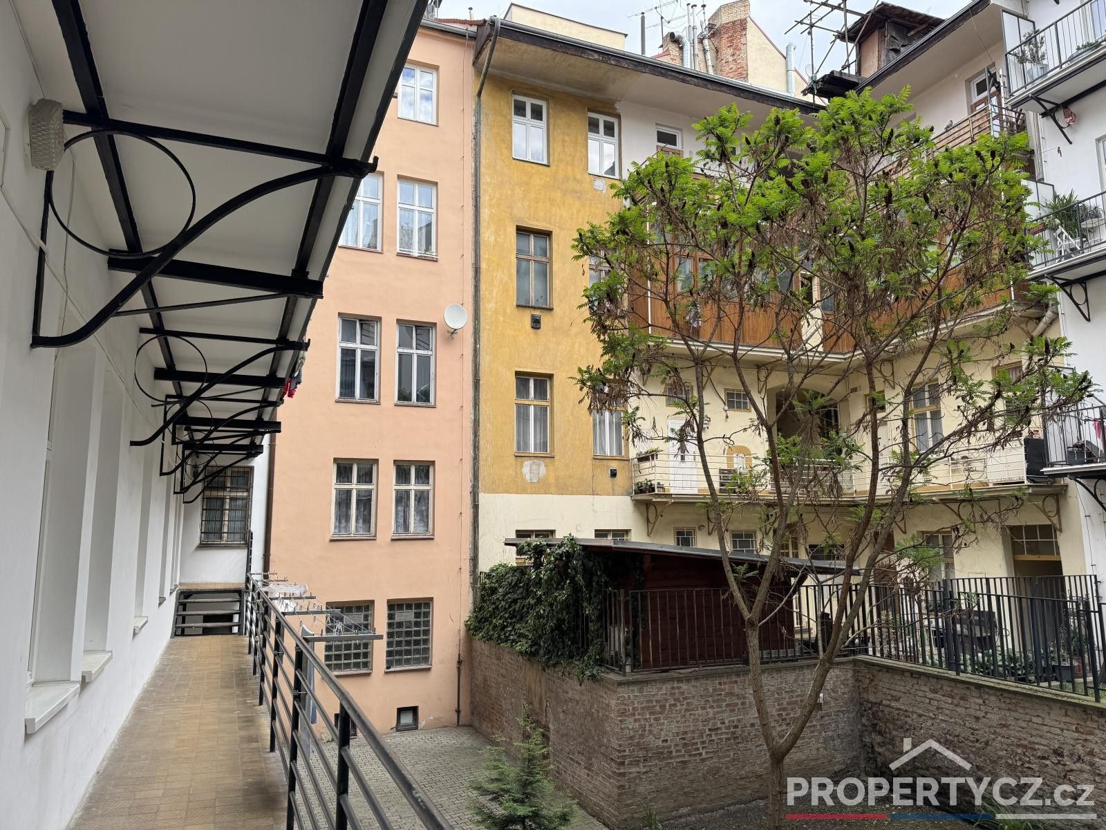 Ostatní, Arbesovo náměstí, Praha, 114 m² - 1