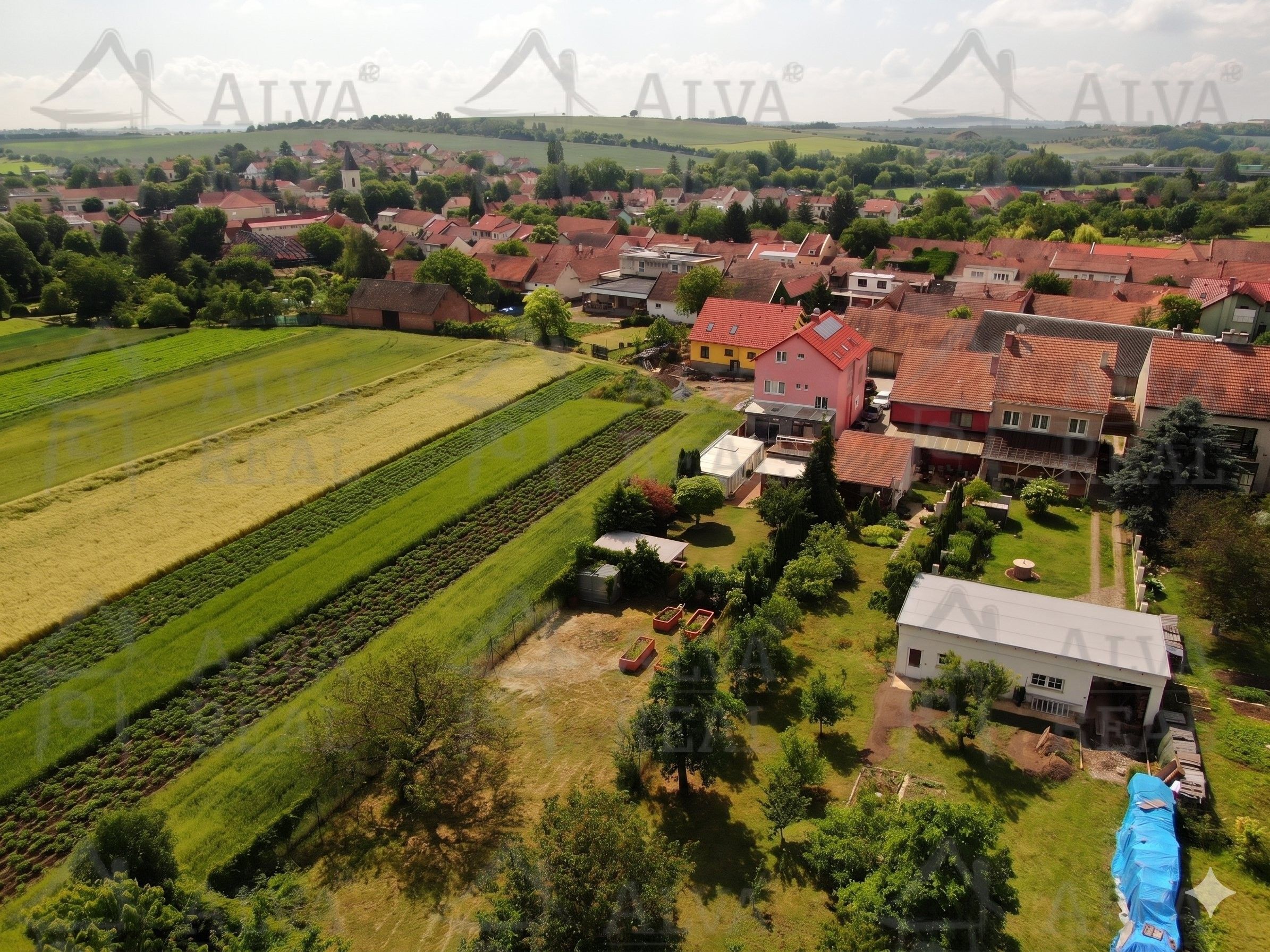 Rodinné domy, Podolí, 366 m² - 1