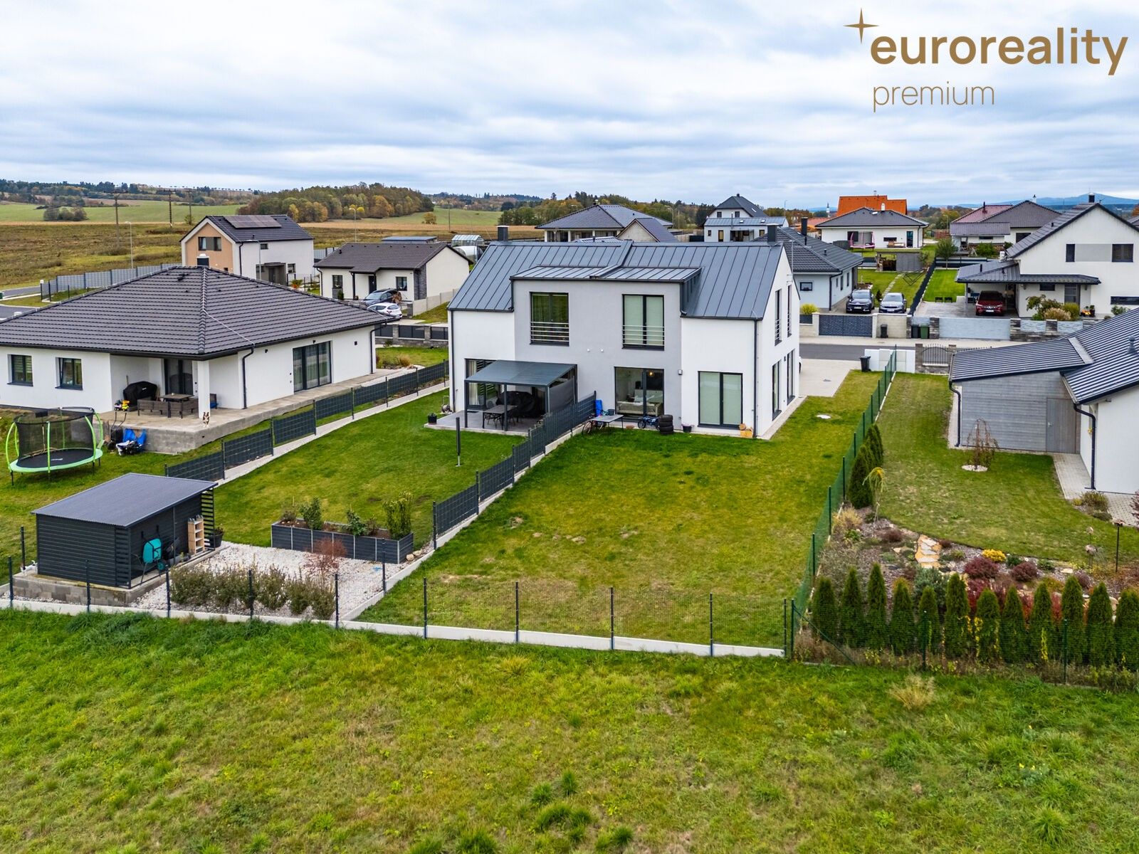 Prodej rodinný dům - Kolmá 537, Chodová Planá, 100 m² - 2