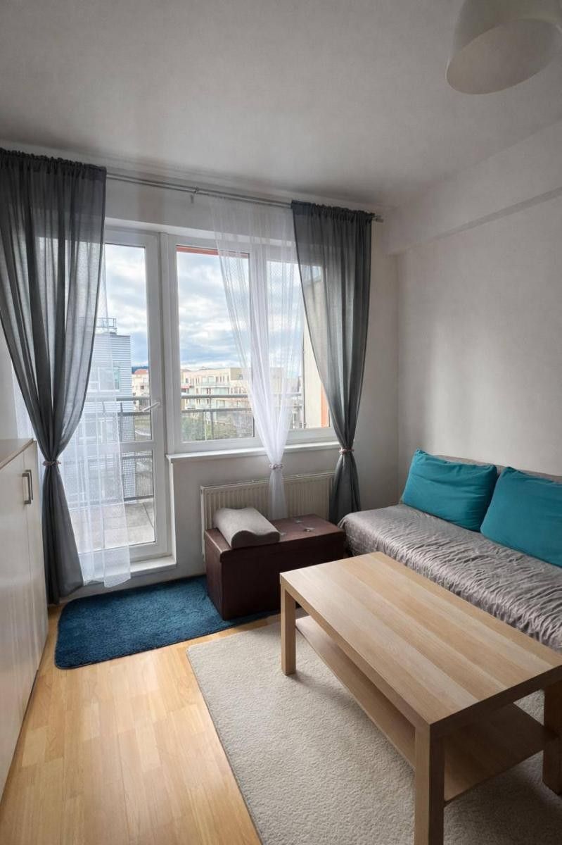 1+kk, Jemnická, Praha, 27 m²