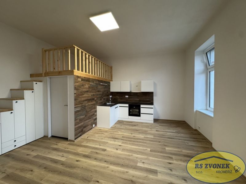 Pronájem byt 1+kk - Horní, Kvasice, 38 m²