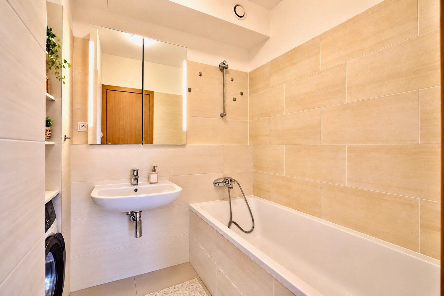 Byt 3+kk · 81 m² · Loosova, Praha 4 - Háje - 3