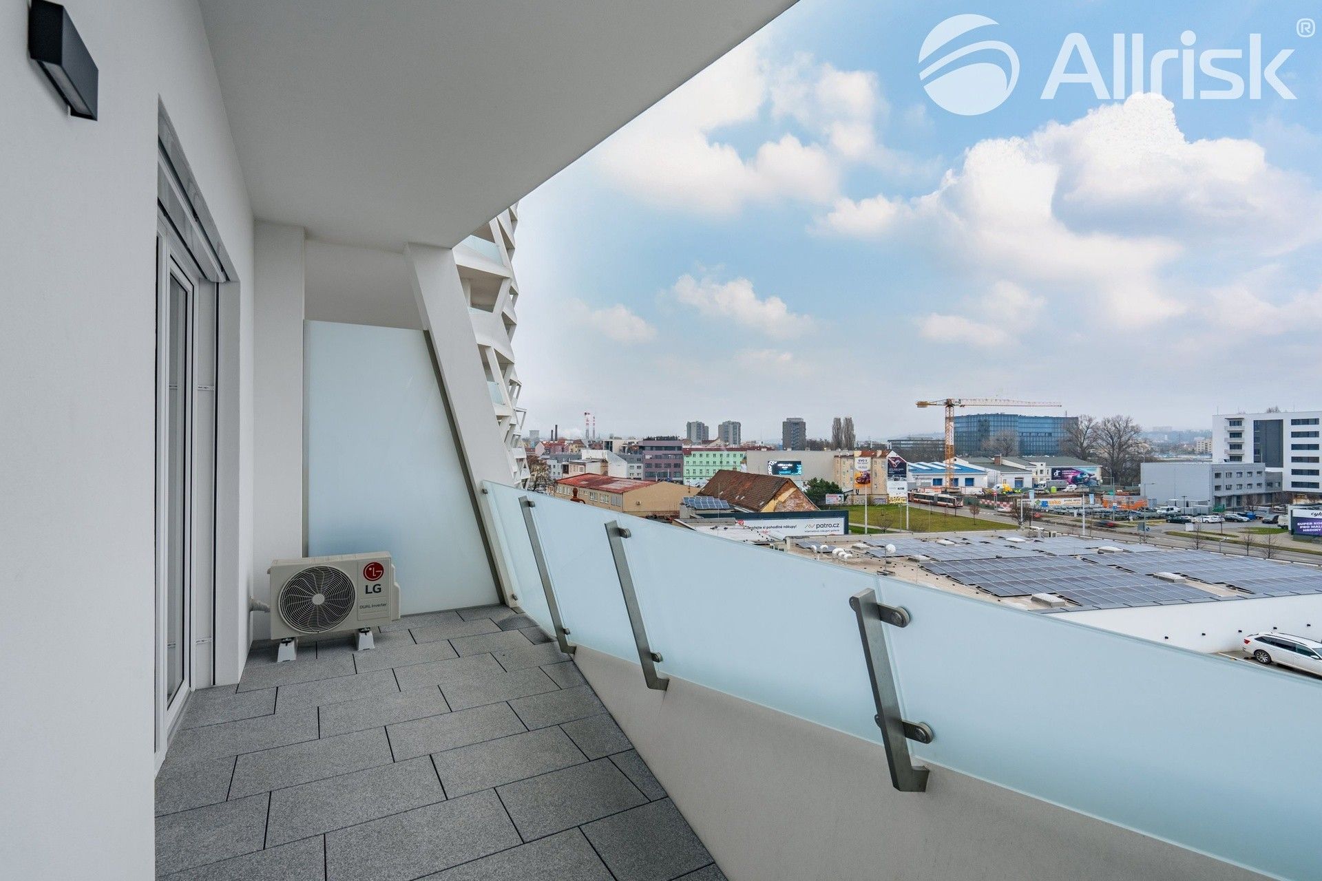 Pronájem byt 1+kk - Komárovská, Brno, 39 m²