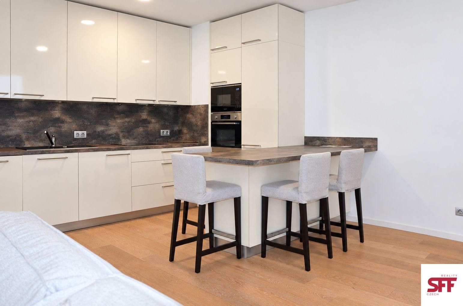 2+kk, Praha 8, Praha, 50 m² - 1