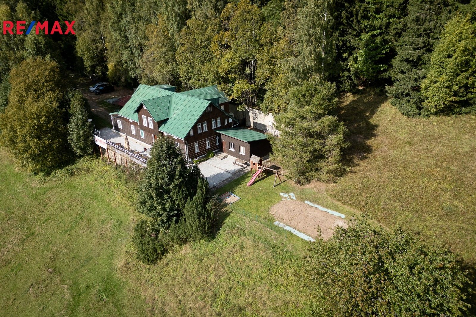 Ubytovací zařízení, Velká Úpa, Pec pod Sněžkou, 584 m²
