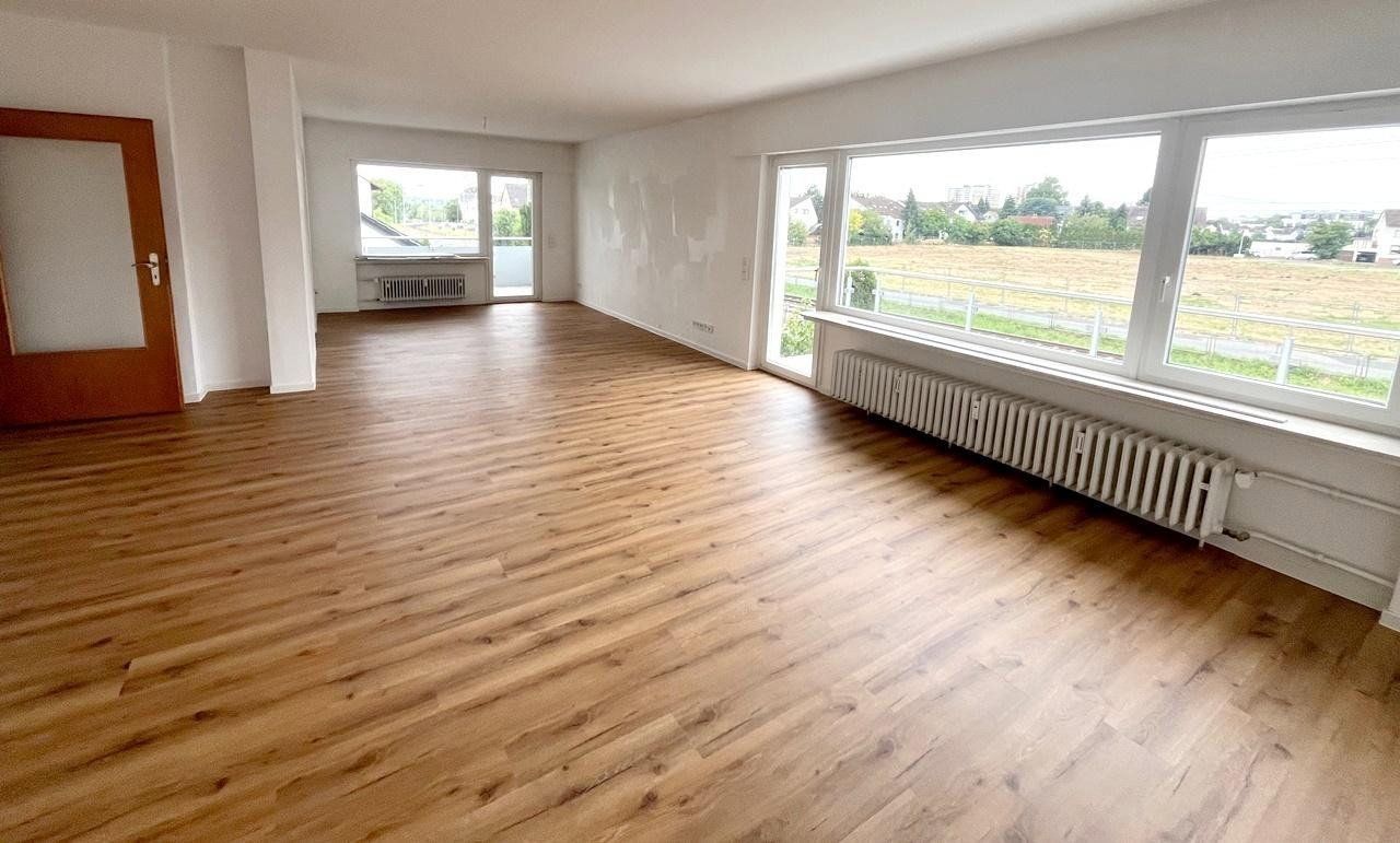 4+kk, Frankfurt Nieder-Eschbach Hessen 60437, 135 m² - 2