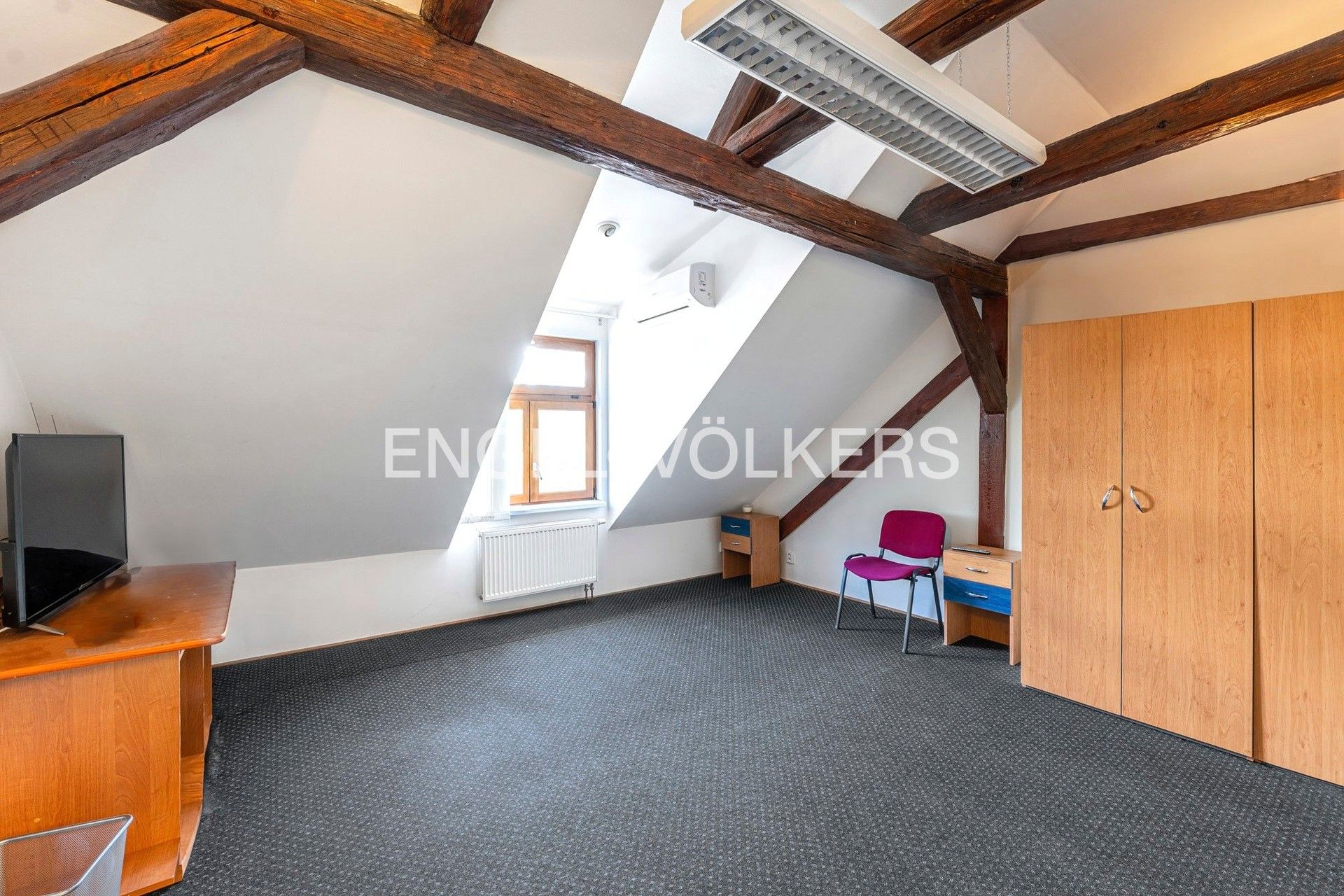 Pronájem kancelář - Pobřežní, Praha, 123 m²