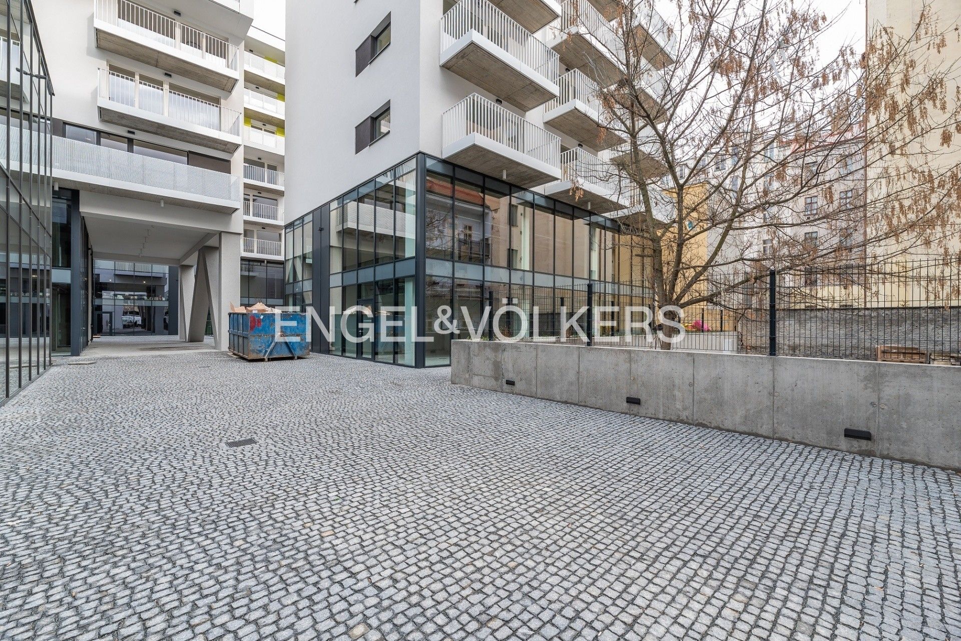Pronájem ostatní - Křižíkova 703, Praha Karlín, 12 m² - 5