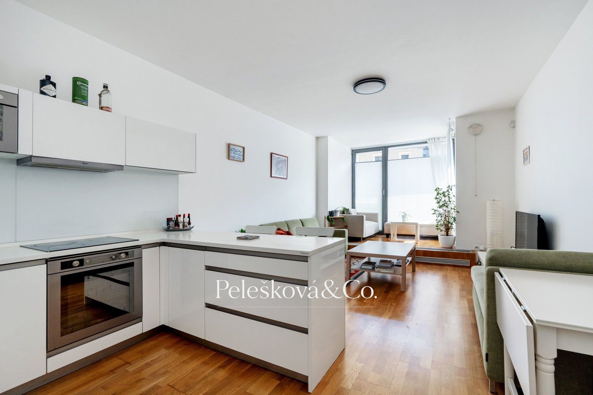 Byt 2+kk · 65 m² · Švédská, Praha - 4