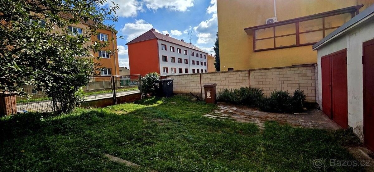 Prodej garáž - Břeclav, 690 02