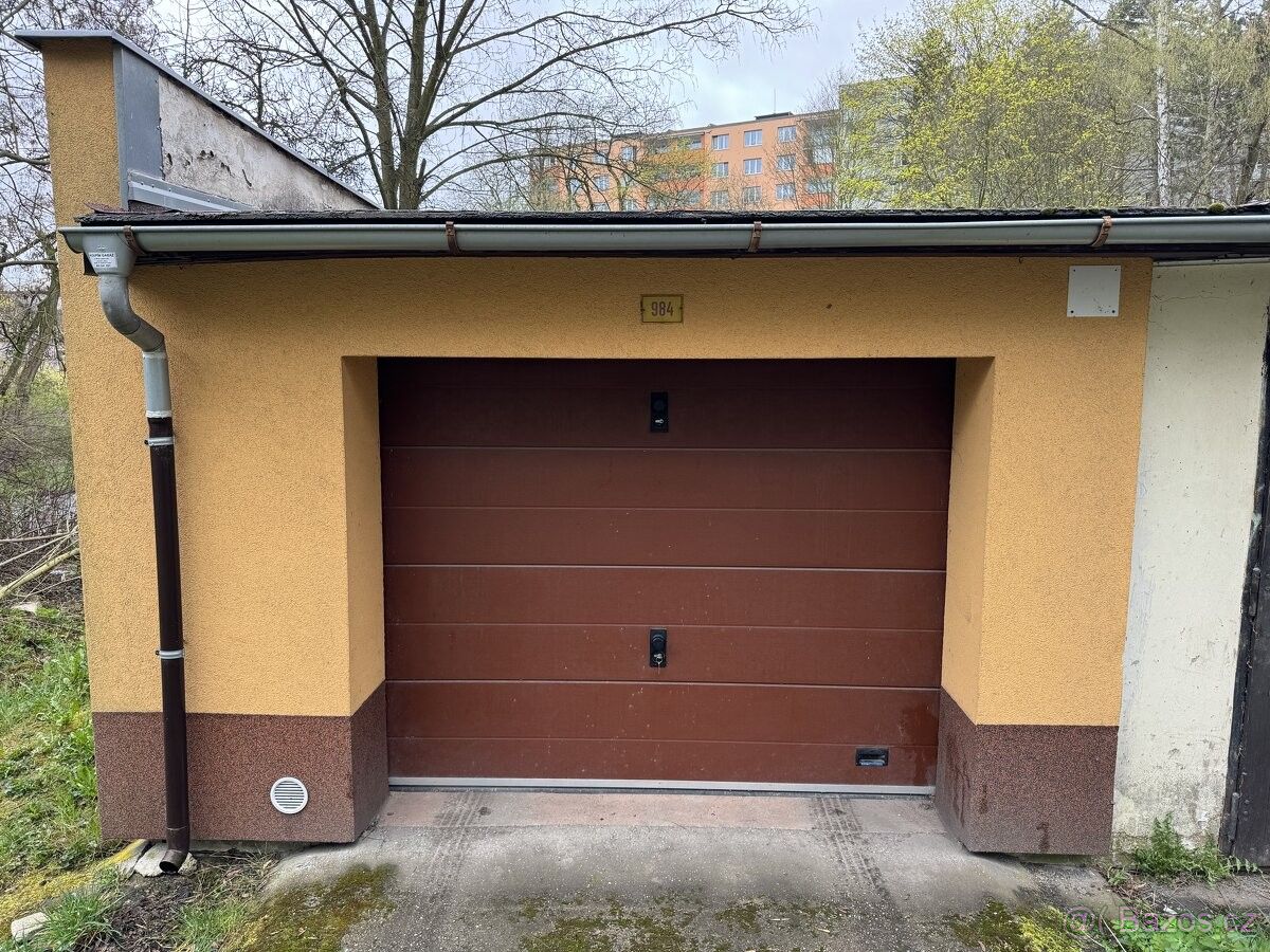 Pronájem garáž - Karlovy Vary, 360 01