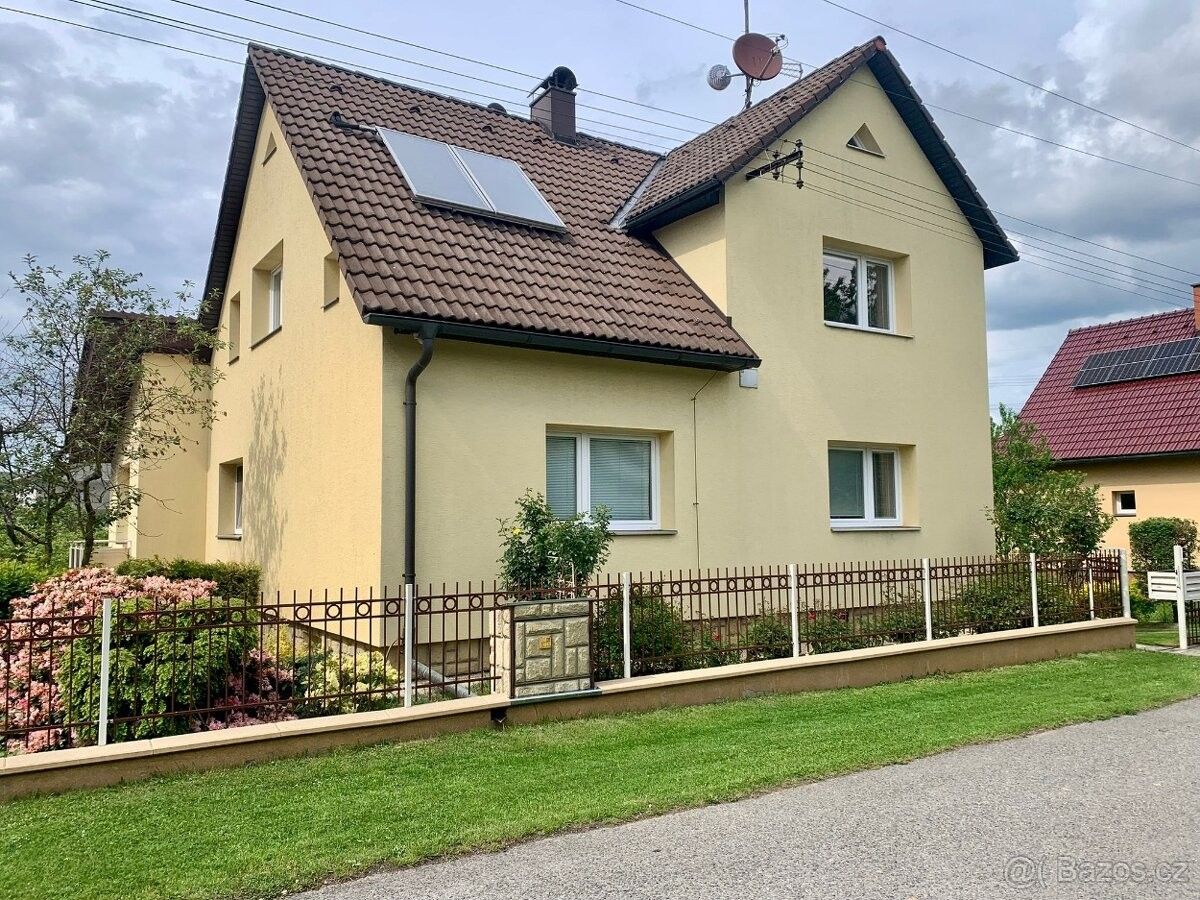 Rodinné domy, Valašské Meziříčí, 757 01