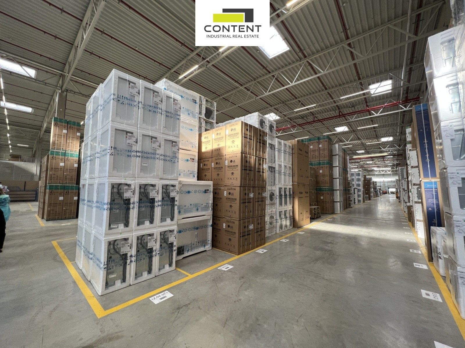 Pronájem sklad - Kozomín, 1 200 m²