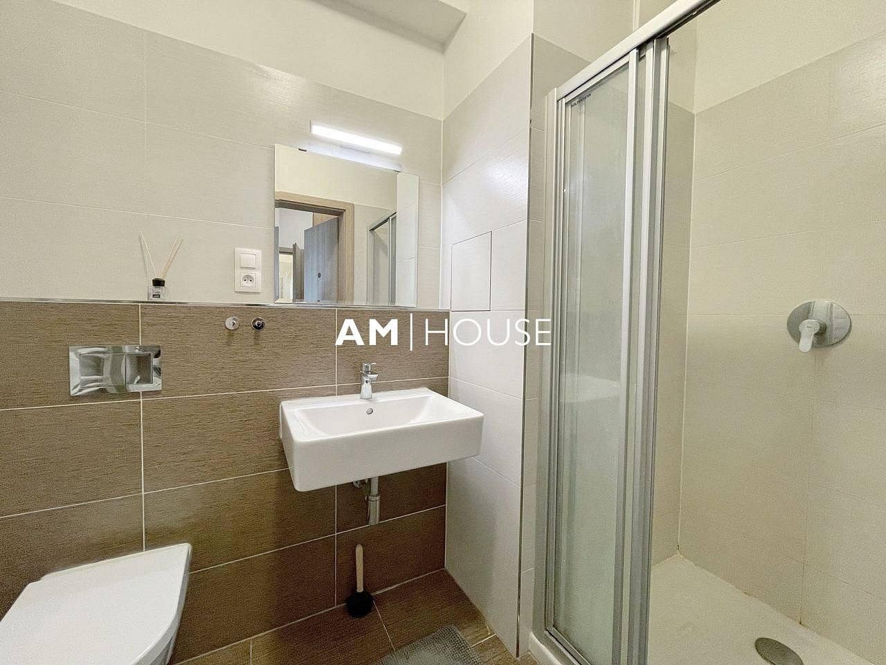 Pronájem byt 1+kk - Nad úžlabinou, Praha 10 - Malešice, 28 m² - 5
