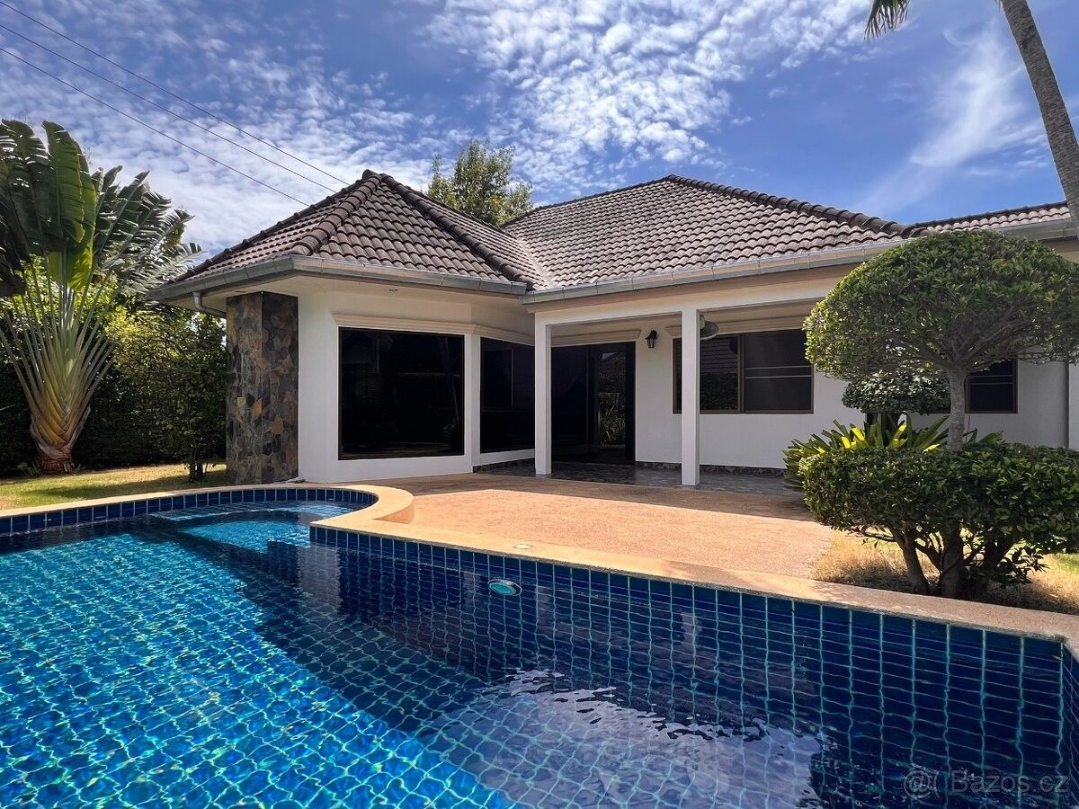 Rodinné domy, 987 66, Zahraničí