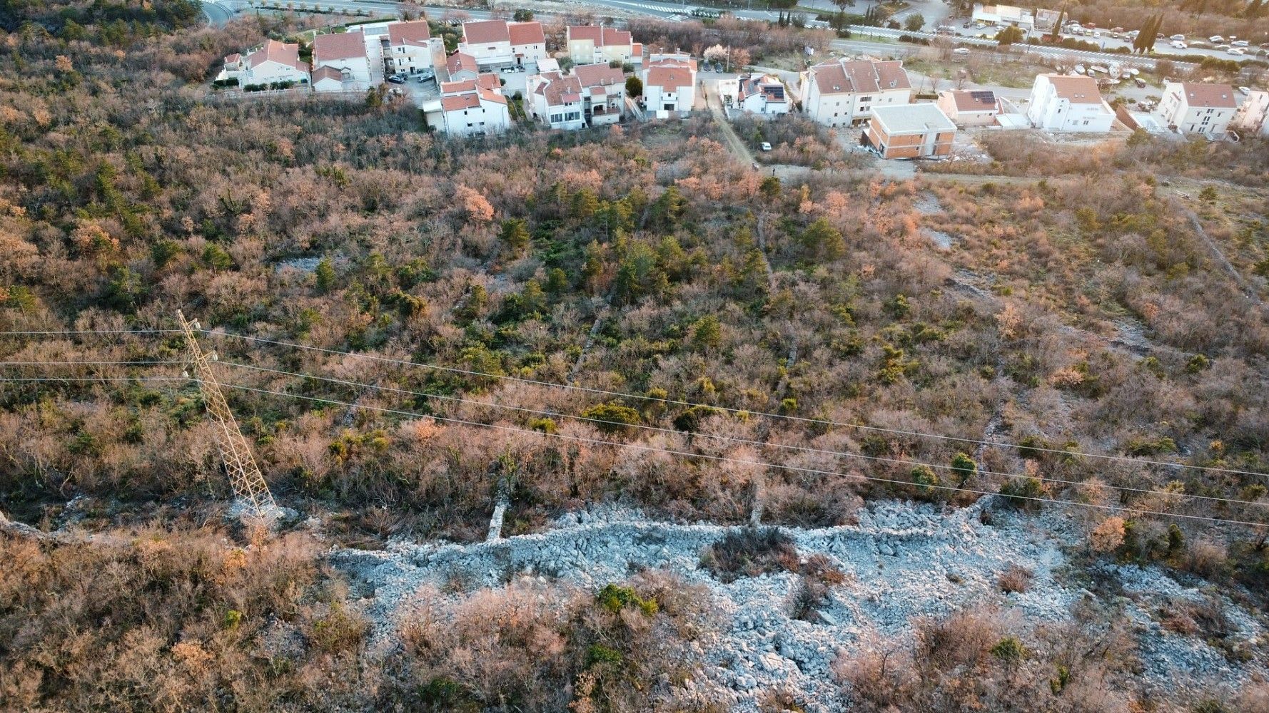 Pozemek pro bydlení, 2 950 m²