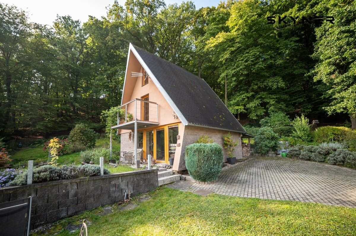 Chaty, Dolní Zálezly, 403 01