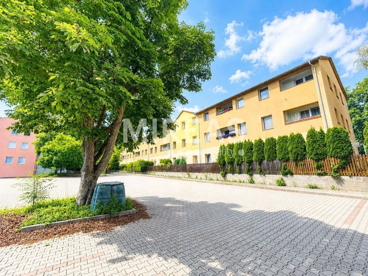 Byty, Milovice nad Labem, 289 24 - 1