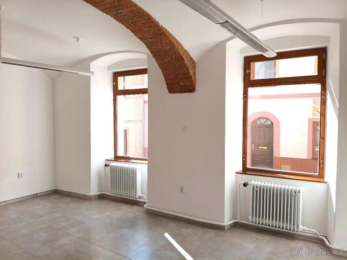 Pronájem kancelář - Česká Lípa, 470 01