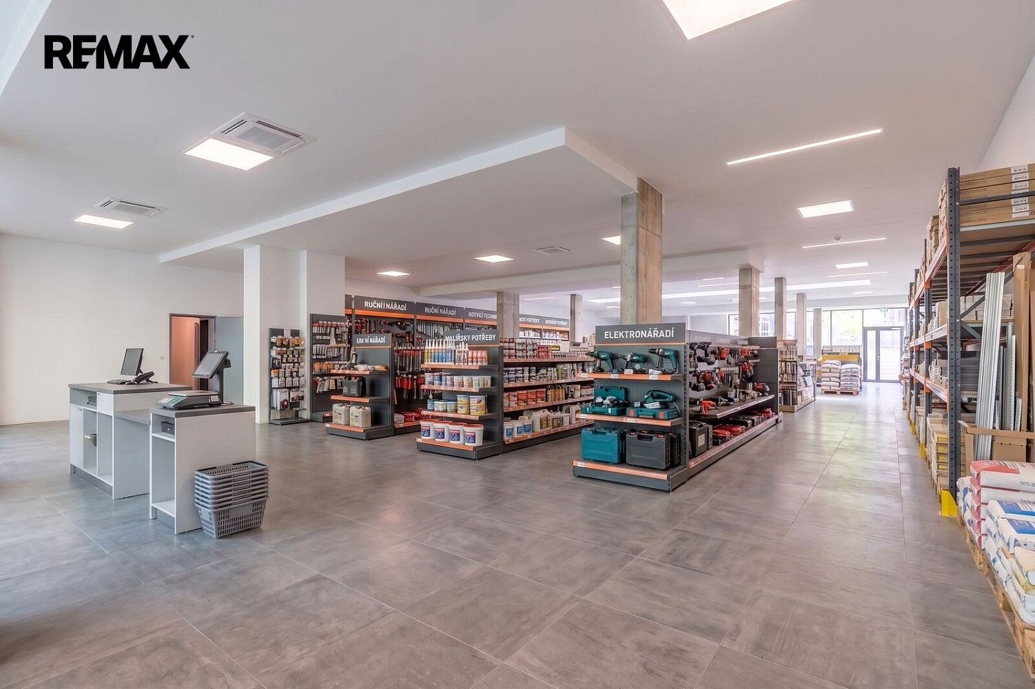 Obchodní prostory · 670 m² · Praha - Libeň, okres Praha 9, Hlavní město Praha - 4
