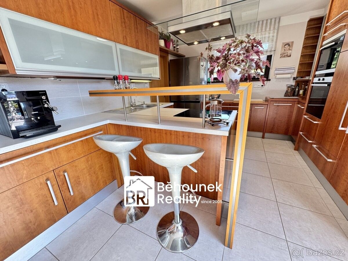 Prodej rodinný dům - Sezimovo Ústí, 391 01