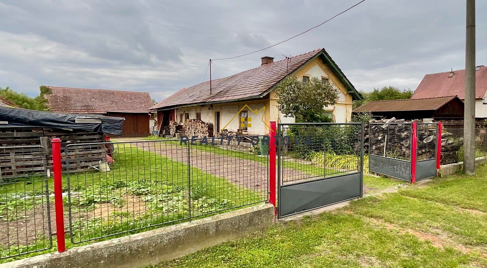 Rodinné domy, Ohnišťany, 146 m²