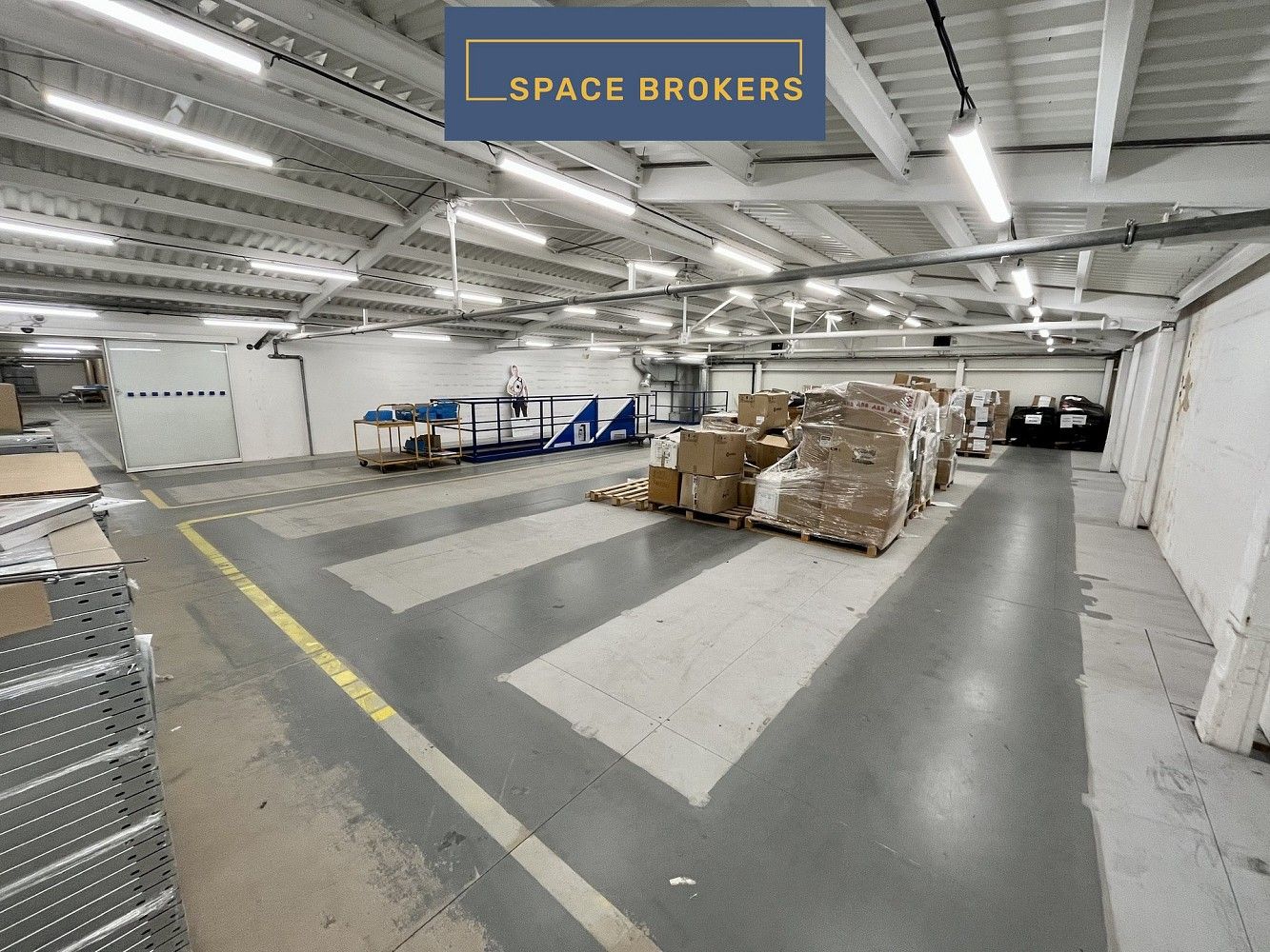 Sklad · 2 107 m² · Praha, okres Praha 15, Hlavní město Praha - 4