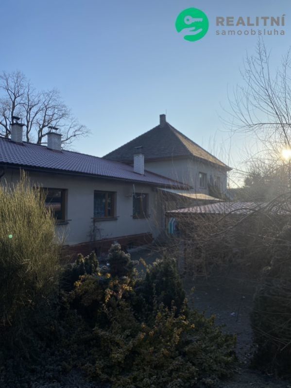 Rodinné domy, Květinov, 185 m²