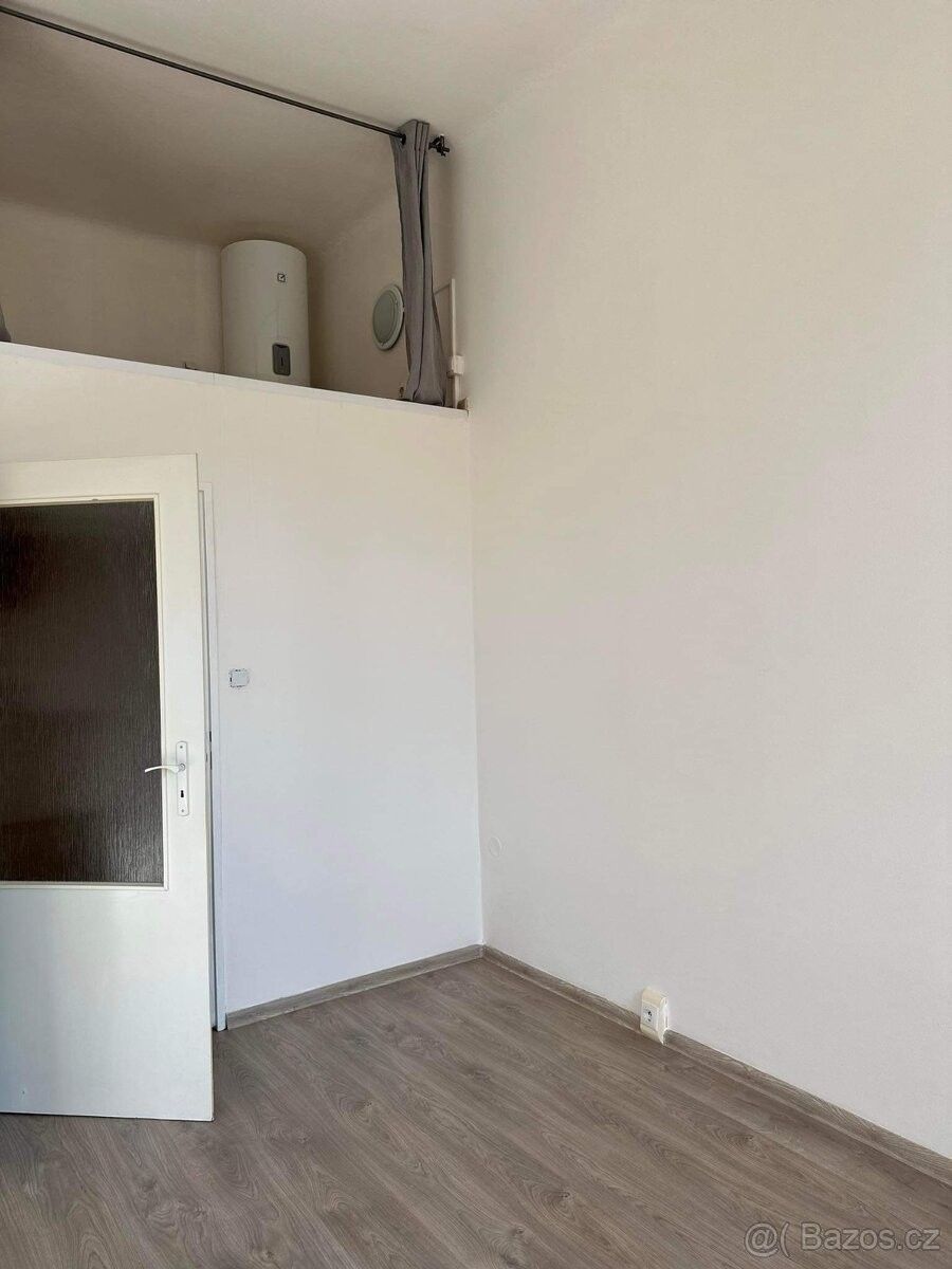 Pronájem byt - Hodonín, 695 01