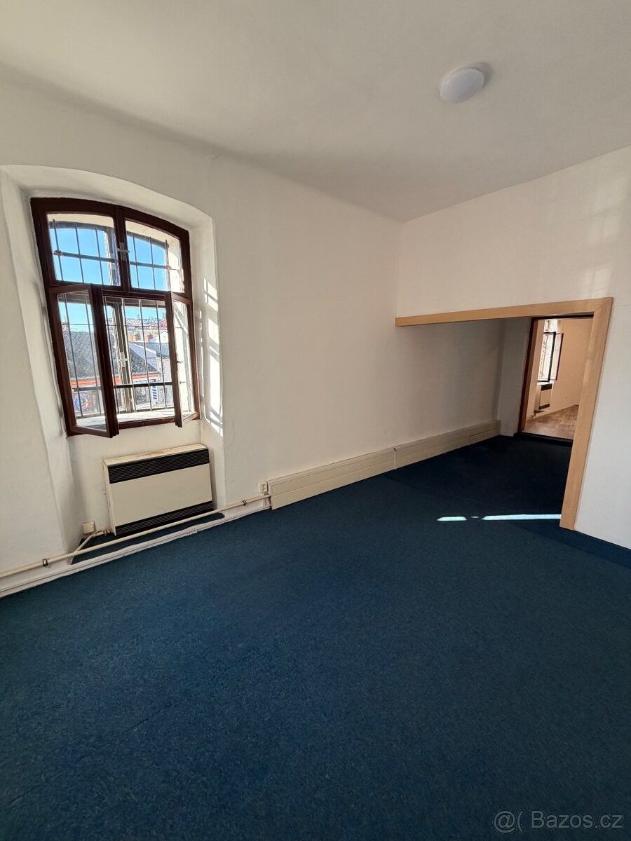 Pronájem obchodní prostory - Dvůr Králové nad Labem, 544 01