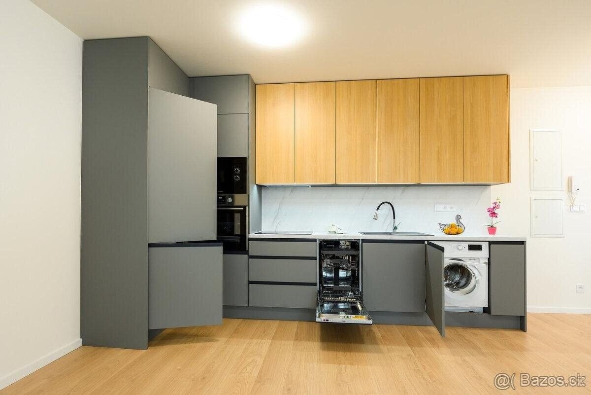 Pronájem byt - Praha, 120 00