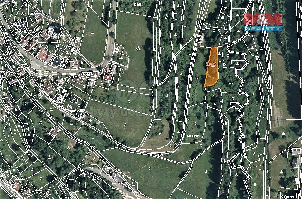 Les, 1 169 m²