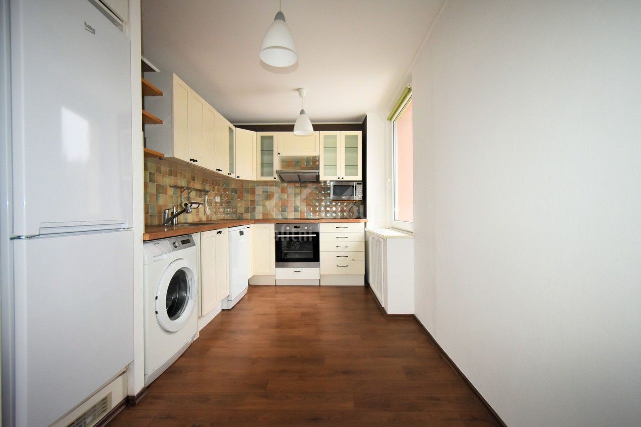 3+kk, V Štíhlách, Praha, 68 m²