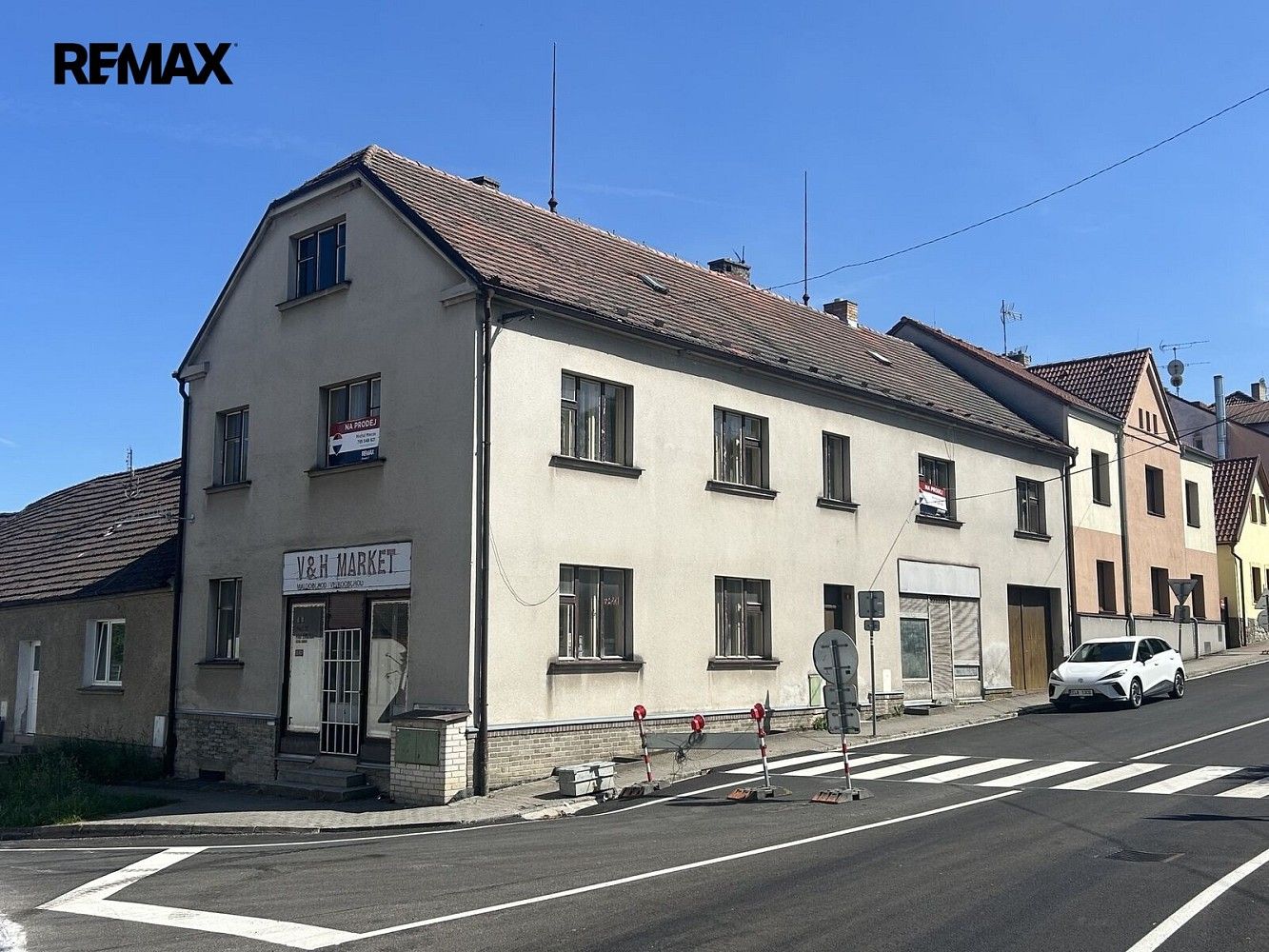 Rodinné domy, náměstí Sv. Čecha, Postupice, okres Benešov, 320 m² - 1