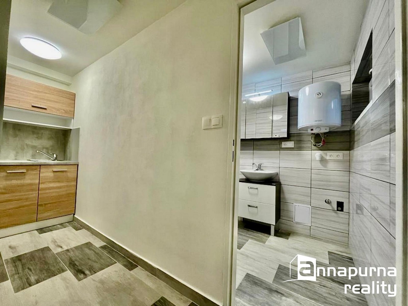 Pronájem byt 1+kk - Na Brněnce, Ivančice, okres Brno-venkov, 23 m² - 5