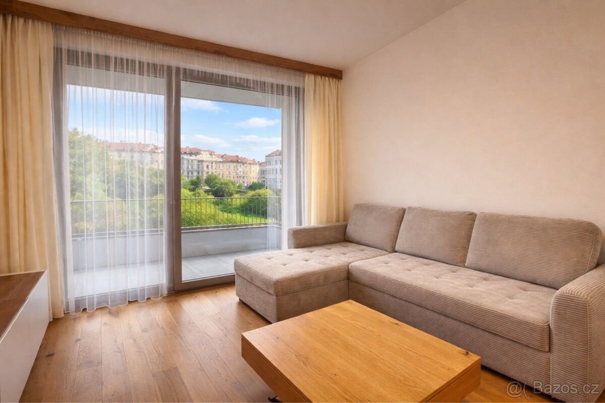 Pronájem byt - Praha, 140 00