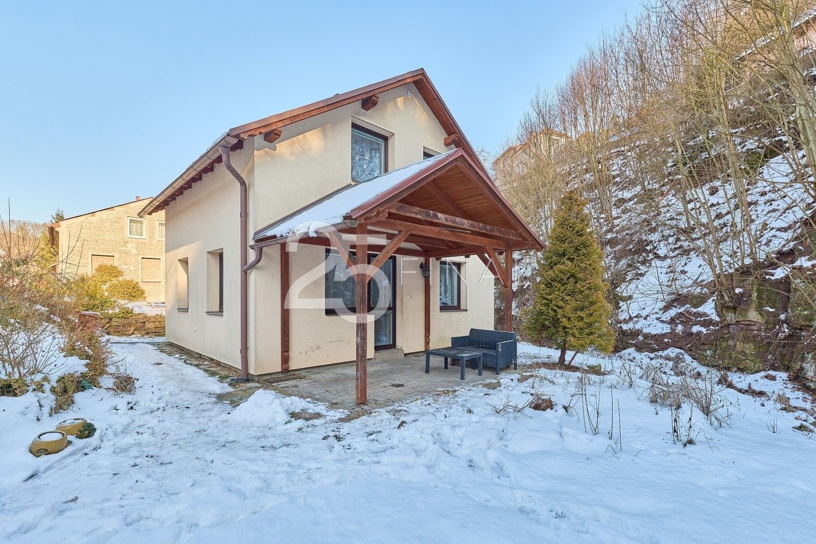 Prodej rodinný dům - Poděbradova, Úpice, 75 m²