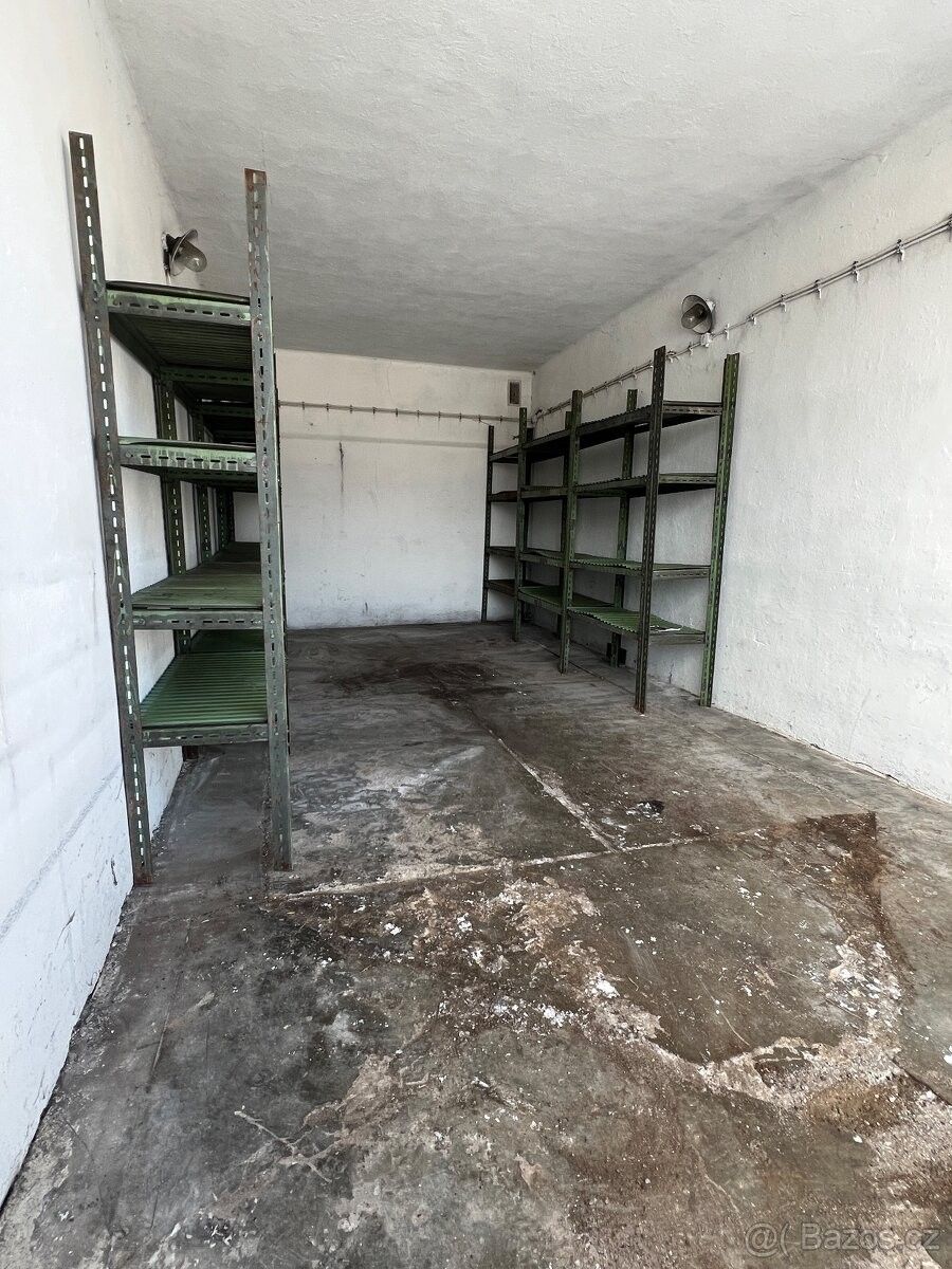 Pronájem garáž - Roztoky u Jilemnice, 512 31