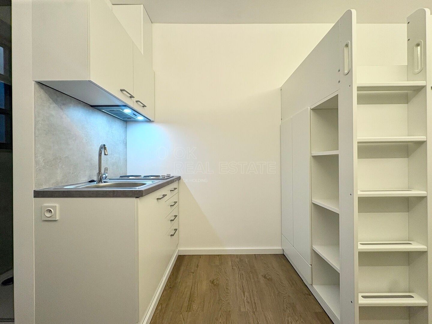 Byt 1+kk · 10 m² · Kodaňská, Praha - 3
